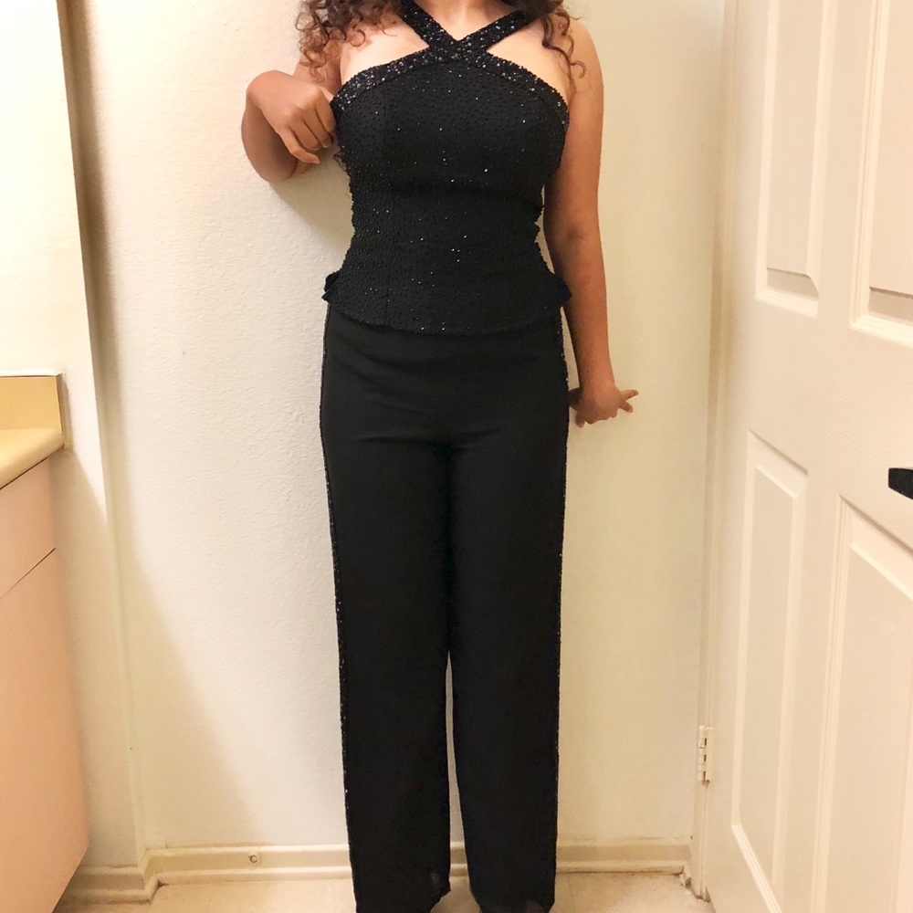 Two piece 100% silk beaded set!